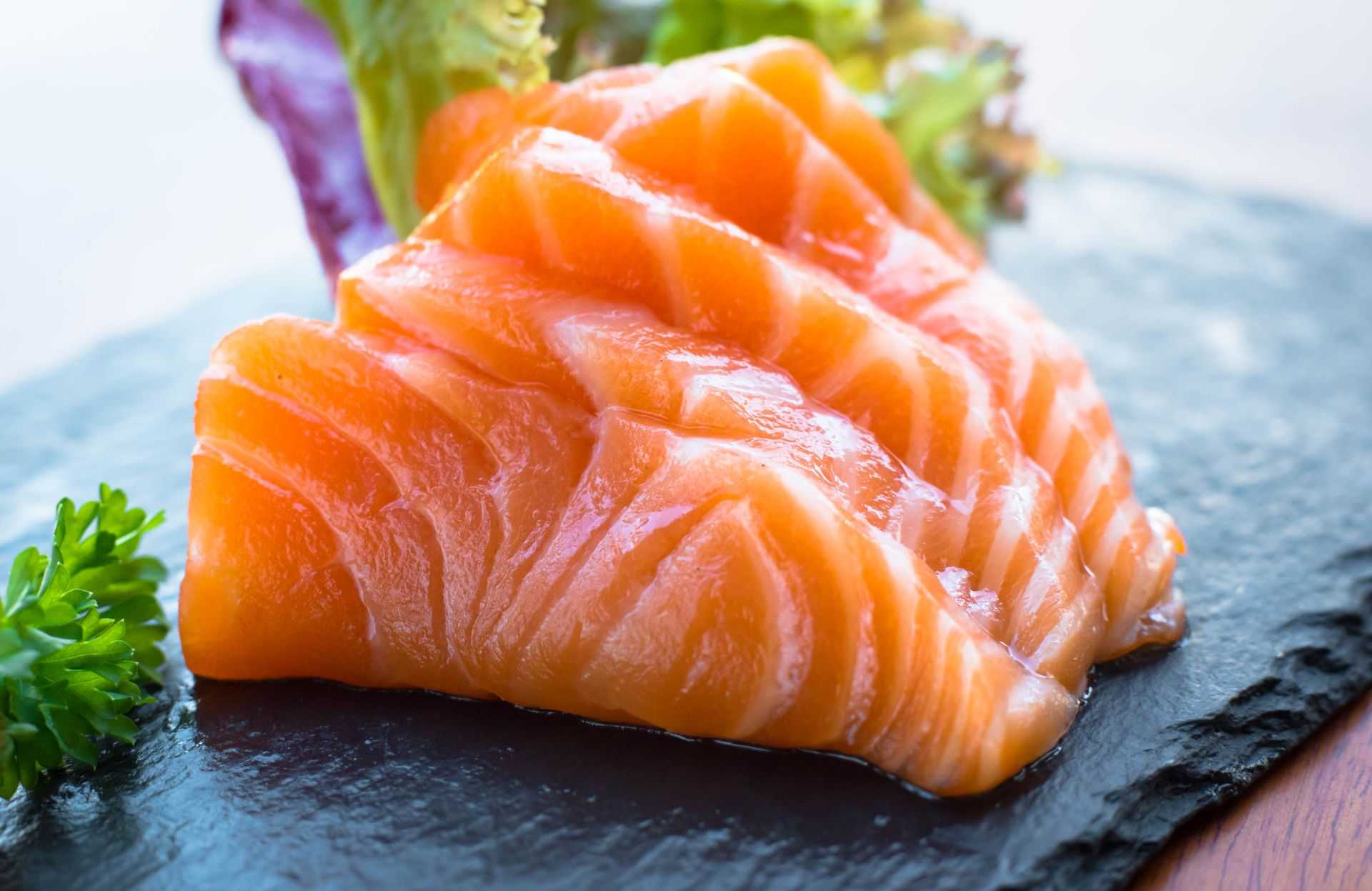 Запеченный лосось в духовке: топ-5 вкусных рецептов
