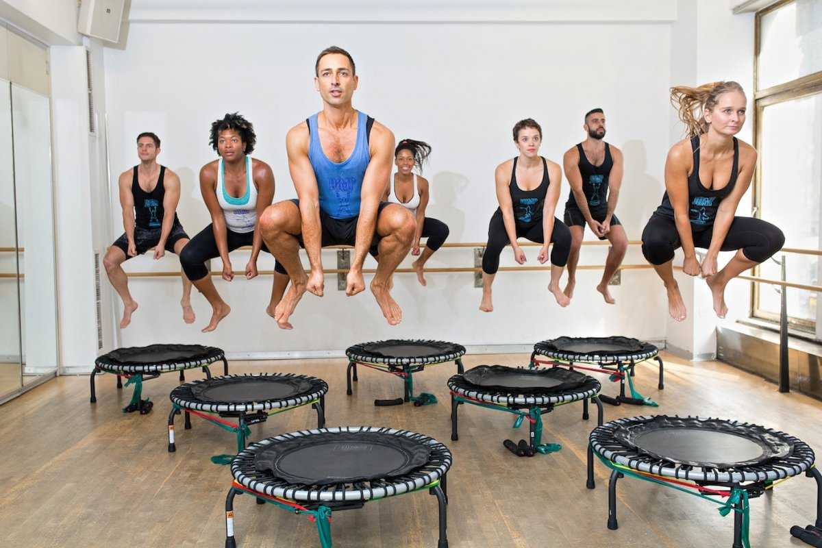 Необычные упражнения для разминки и физкультуры в тренажерном зале и дома