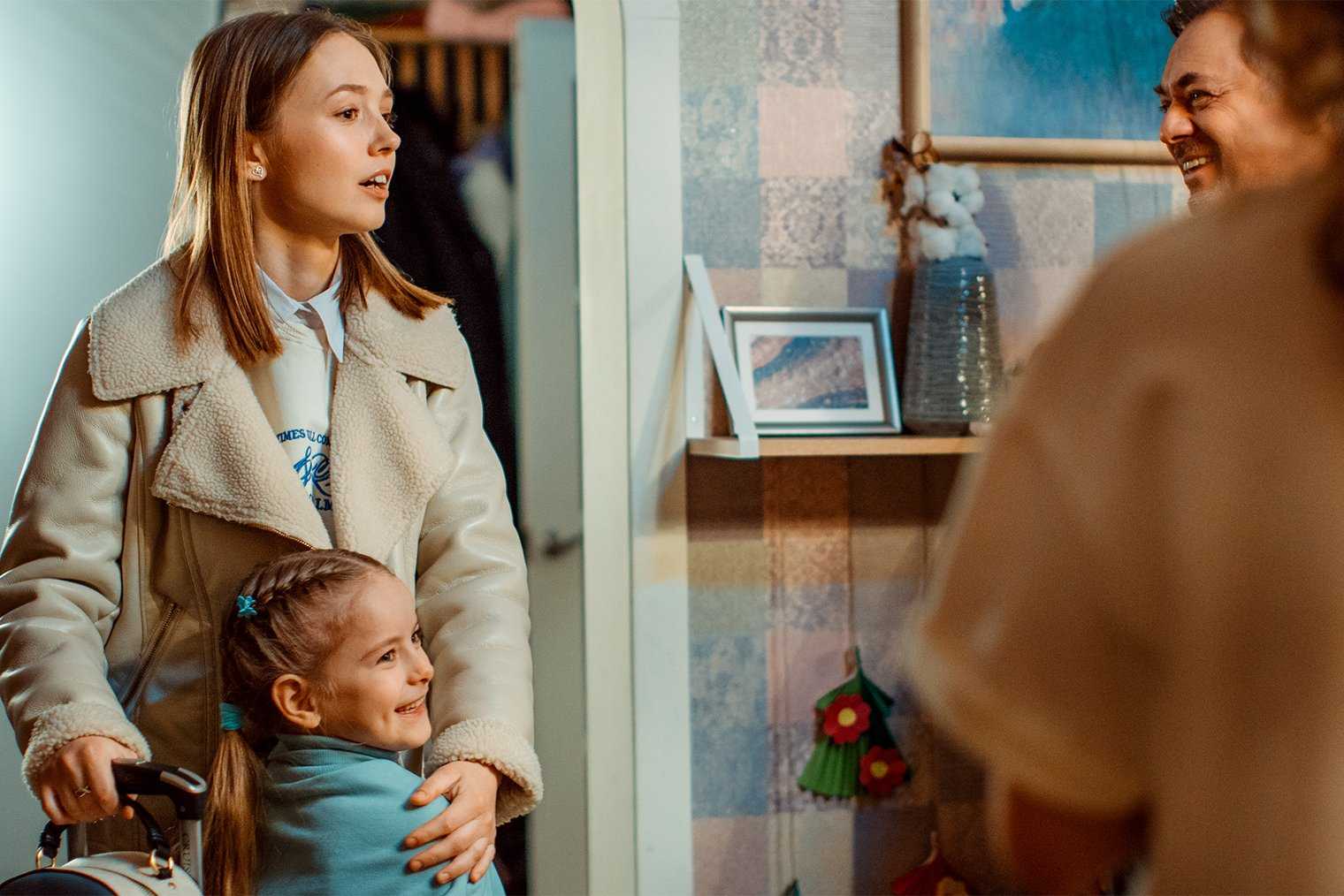 Какой стала младшая «папина дочка» пуговка из популярного телесериала: екатерина старшова