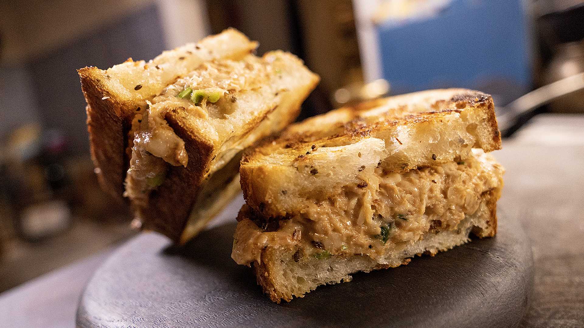 Бутерброды с тунцом консервированным: простые и вкусные рецепты