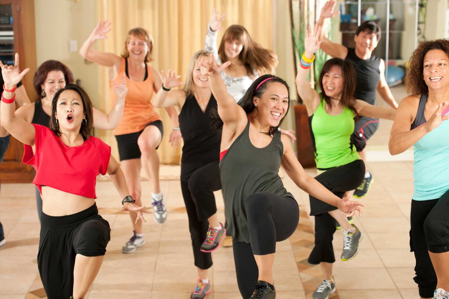 Что такое зумба, ее виды и польза для женщин - fitnessera.ru
что такое зумба, ее виды и польза для женщин - fitnessera.ru