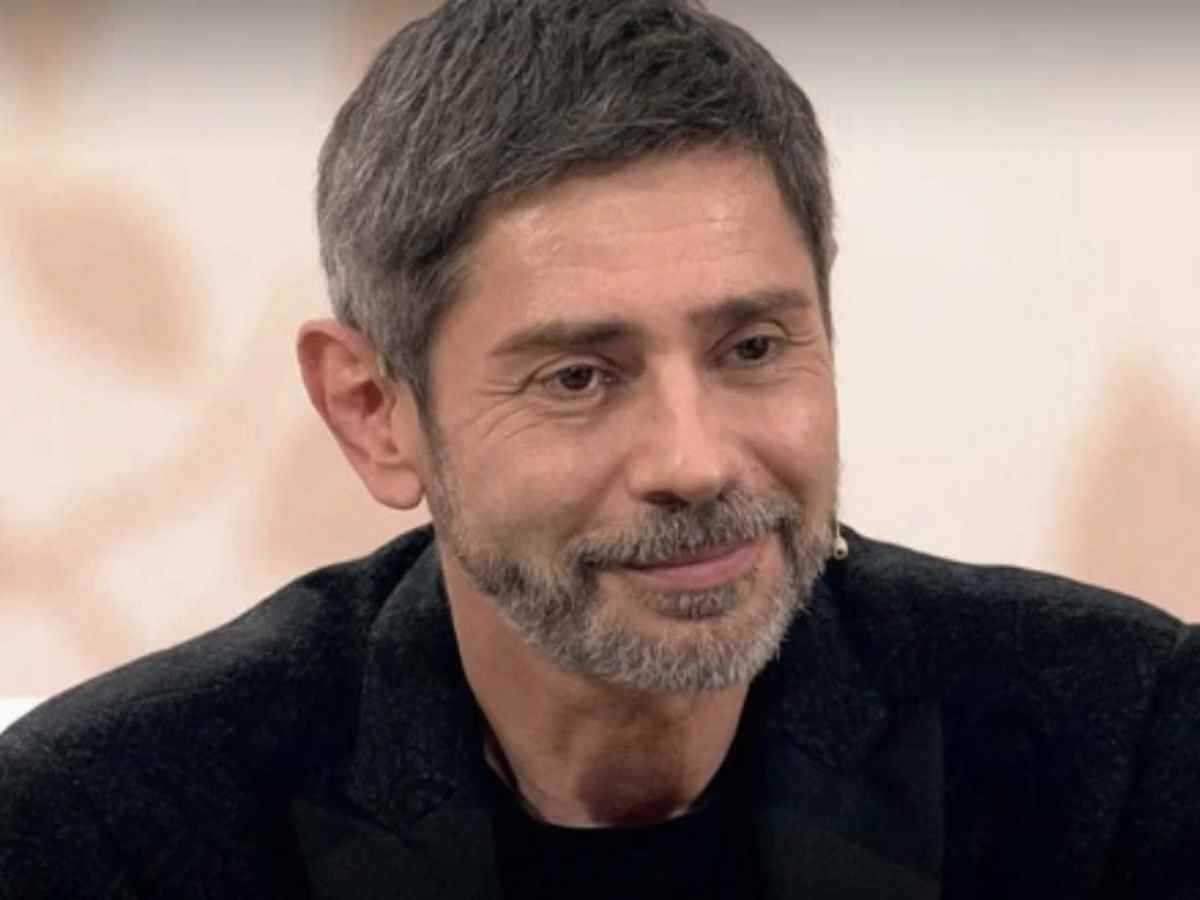Валерий николаев попал в психиатрическую клинику