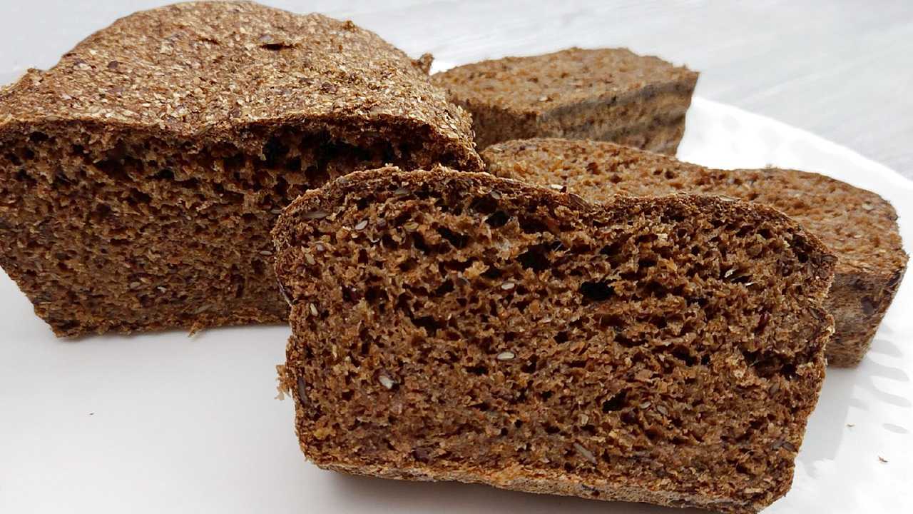 Домашний хлеб с сухофруктами и фундуком рецепт с фото пошагово - 1000.menu