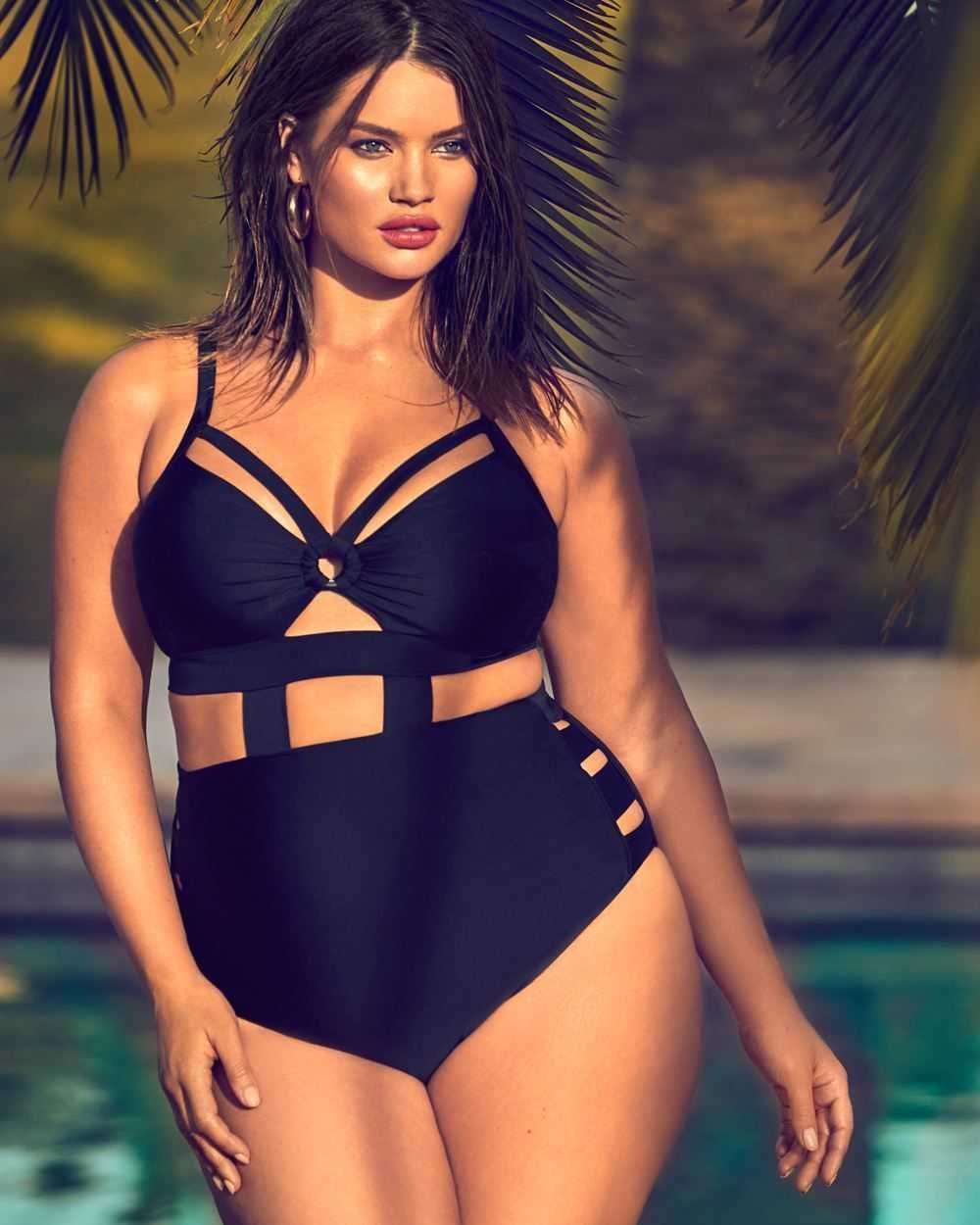 Пляжная мода для полных - как выбрать вещи для отдыха женщинам plus size